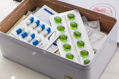 湖北38个挂网药品价格调整 最高降幅达2033元，生化药品受益